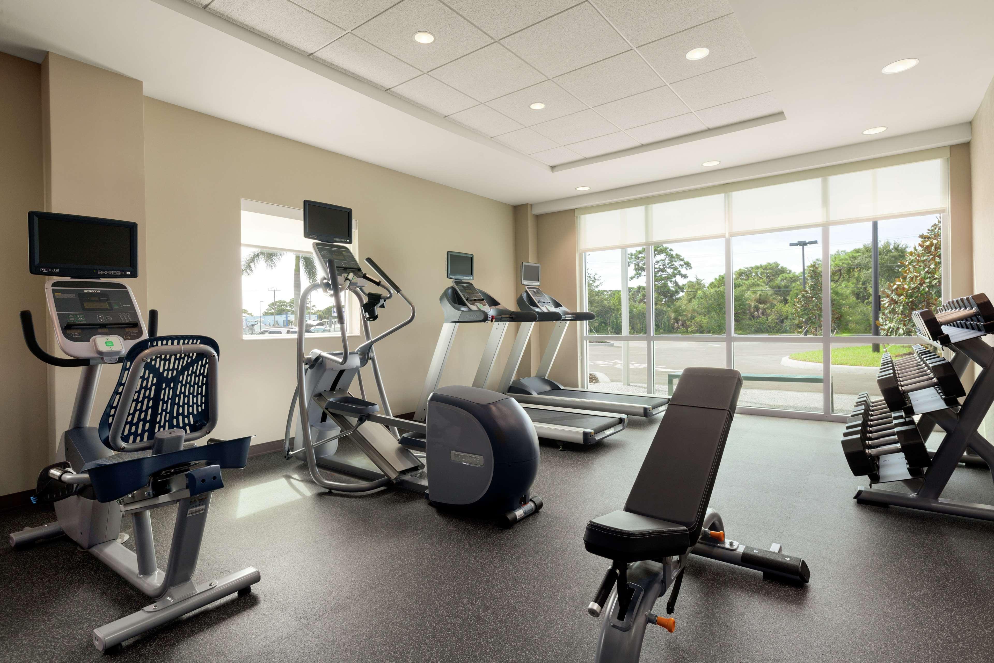 Home2 By Hilton Sarasota Bradenton Airport 3* South Bradenton